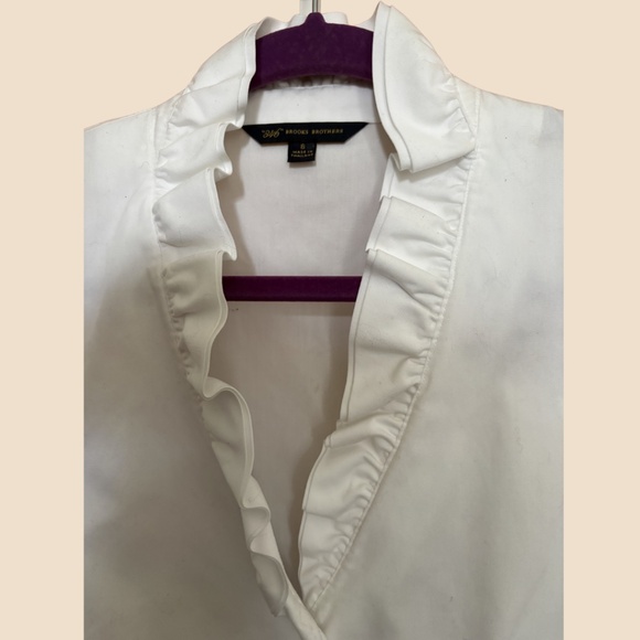 Brooks Brothers White Button Down Blouse with Ruffle Neckline Size 8 - Picture 8 of 9